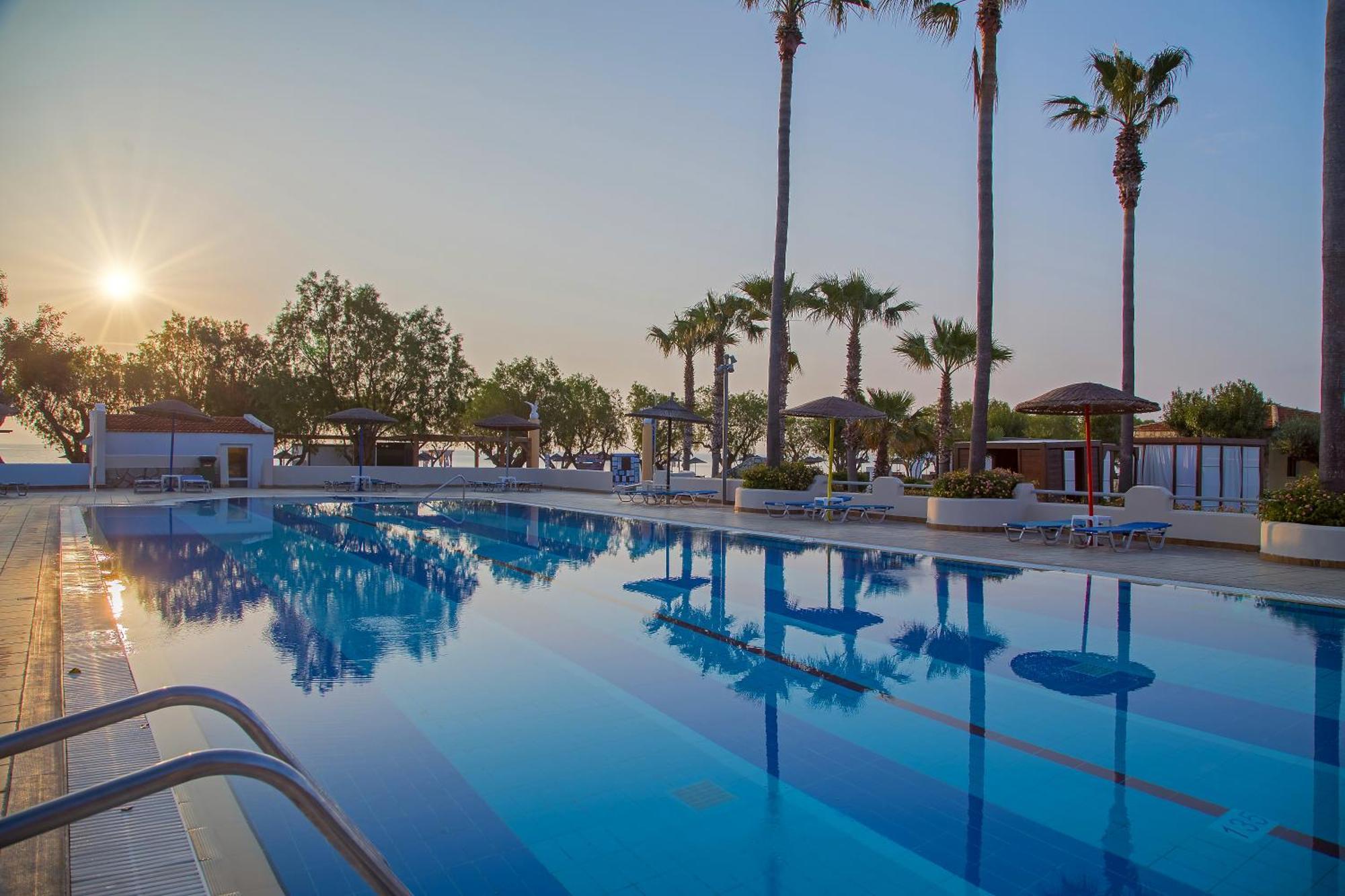 Atlantis Hotel Лампі Екстер'єр фото