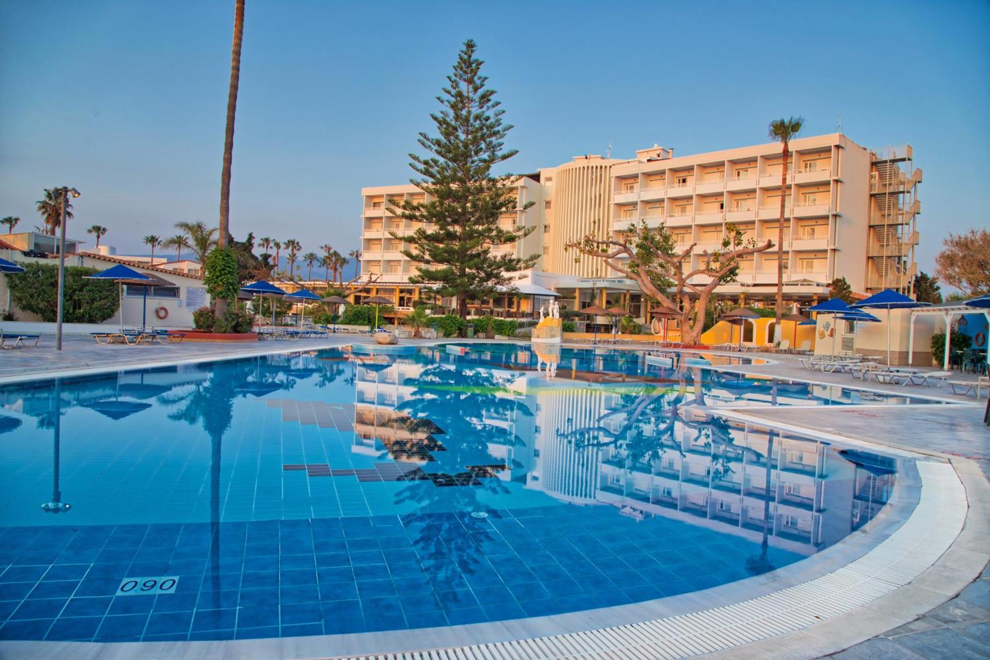 Atlantis Hotel Лампі Екстер'єр фото