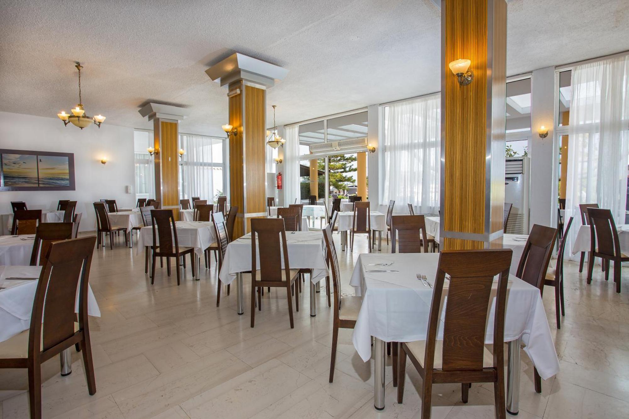 Atlantis Hotel Лампі Екстер'єр фото